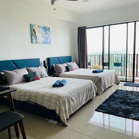 Homestay I-City Cantik, Tenang, Wifi, 4K Smart Tv, Netflix, Coway, Free Parking Shah Alam Exterior foto